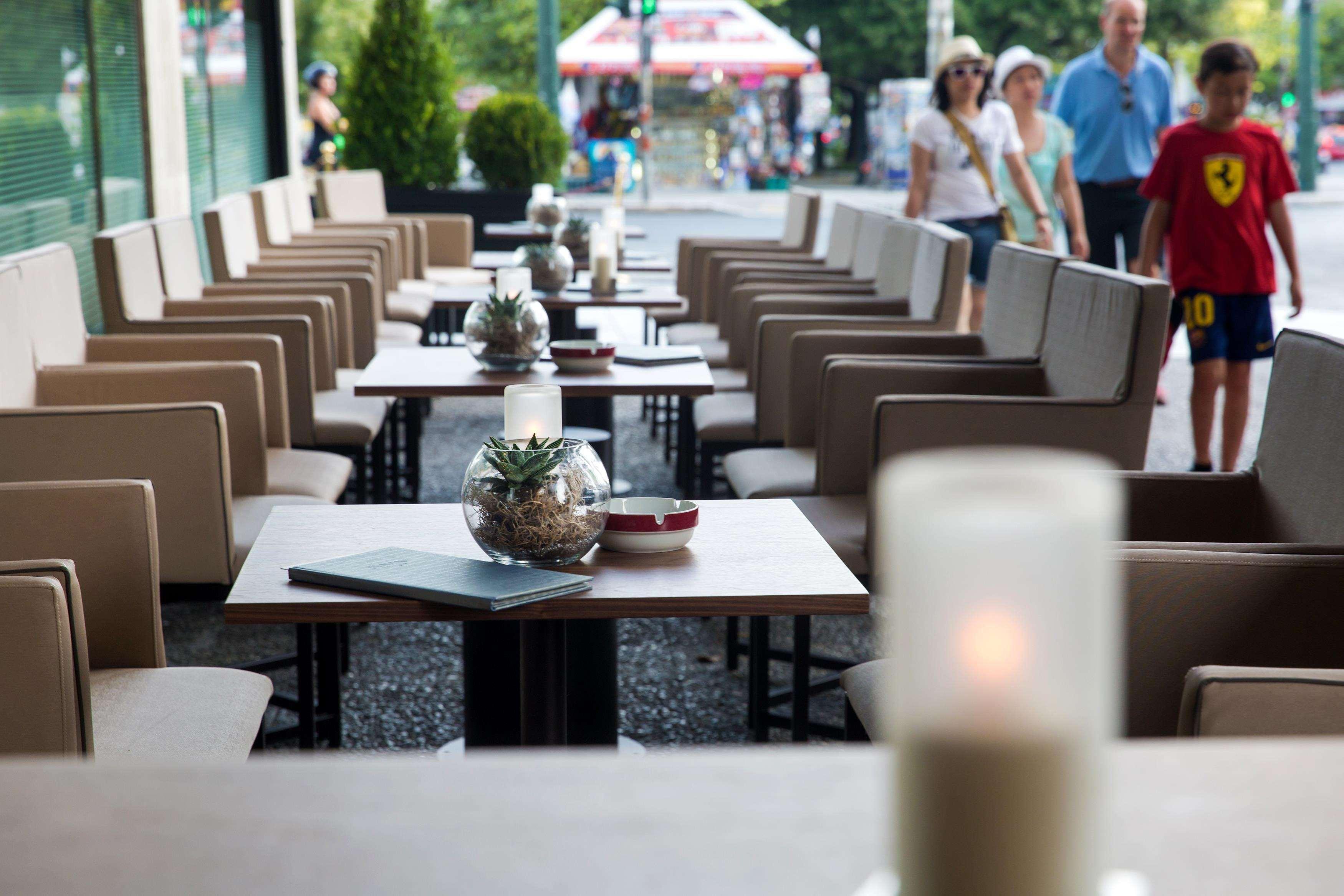 Njv Plaza Афины
