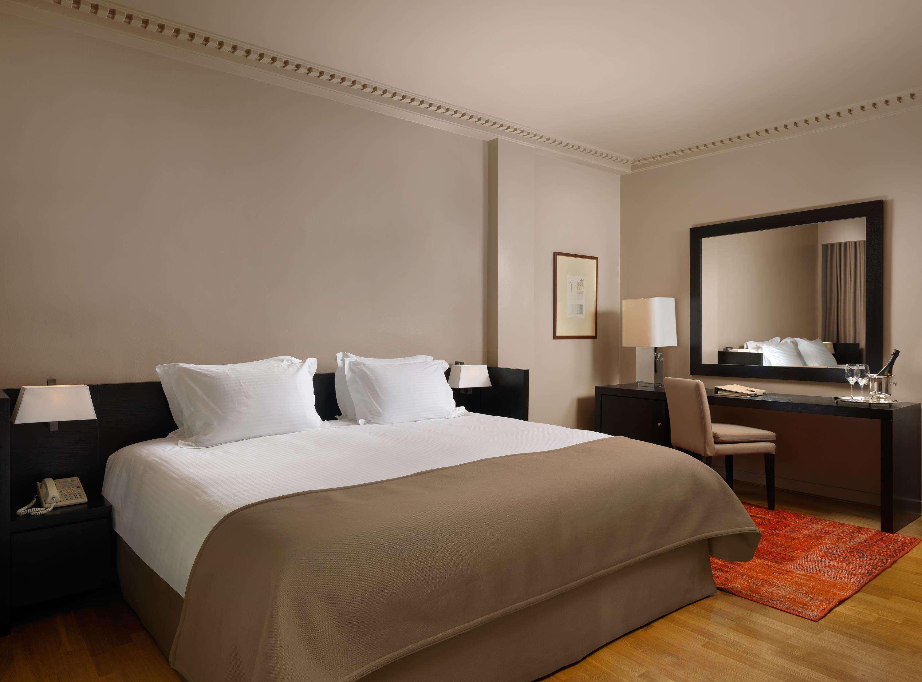 Njv Plaza 5* Афины