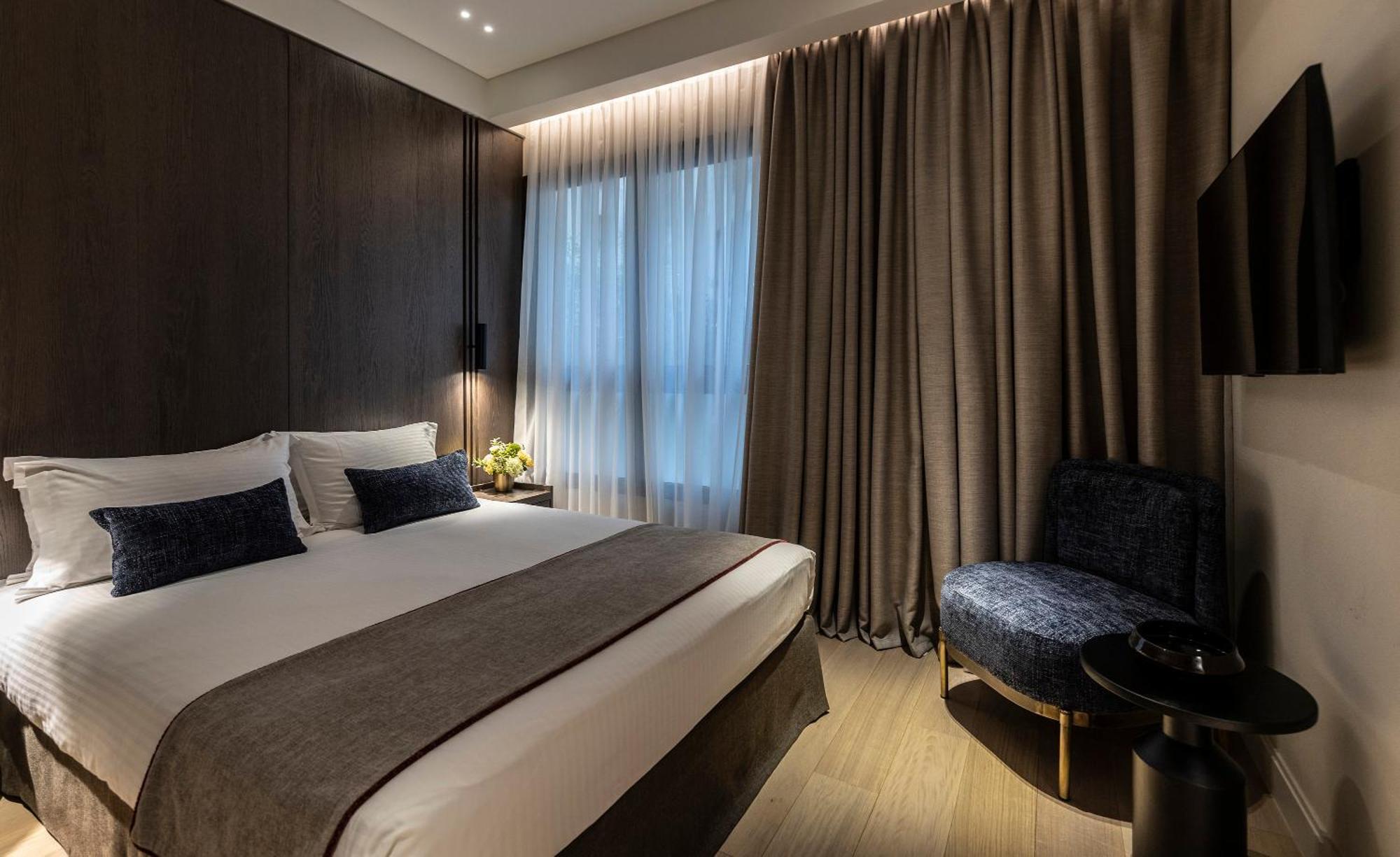 Njv Plaza Hotel 5*