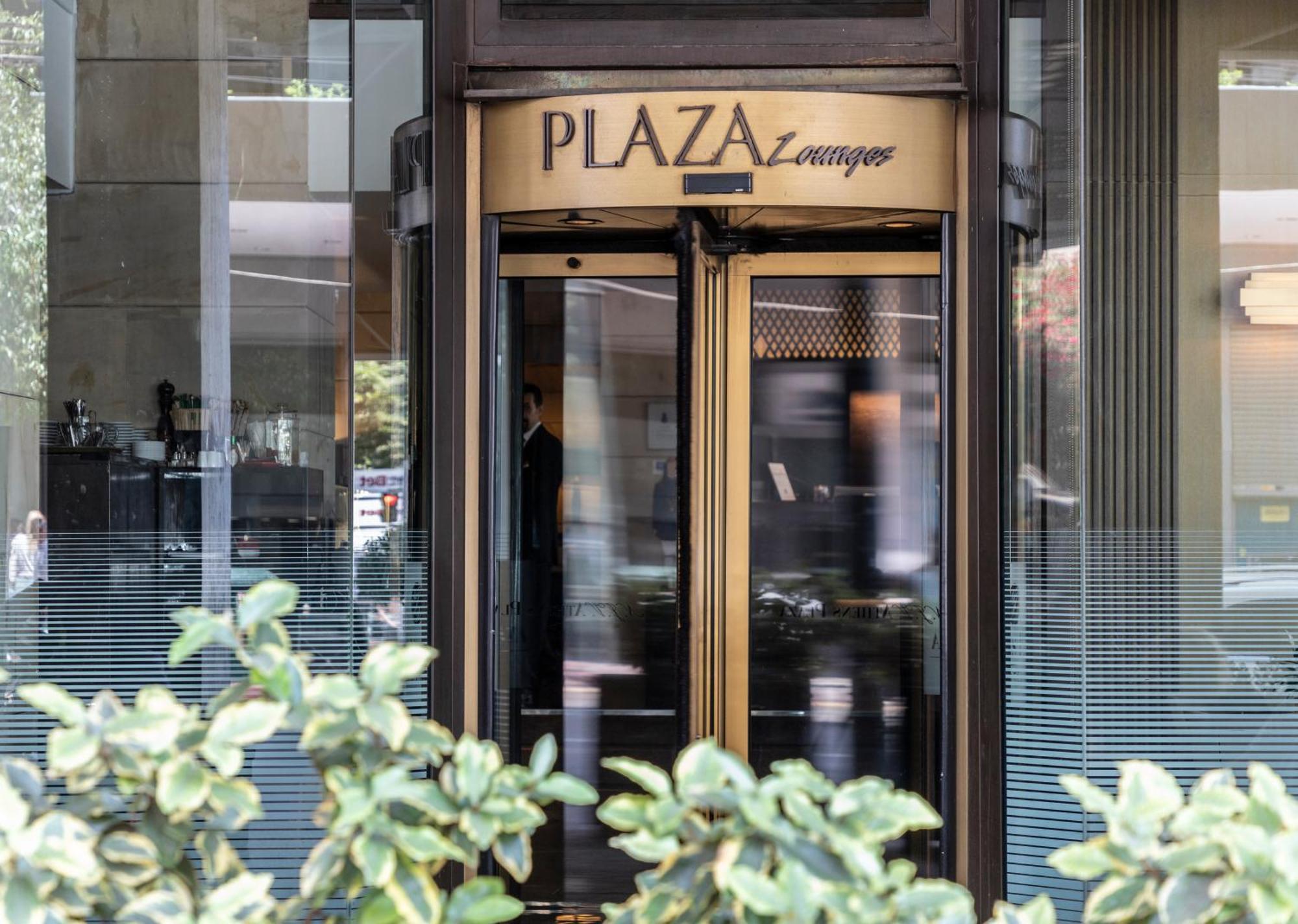 Njv Plaza Hotel Atény